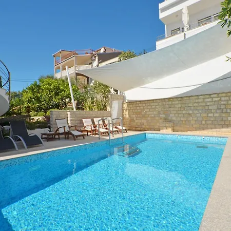 Apartment Seaside With A Swimming Pool Seget Vranjica, Trogir - 4284 *