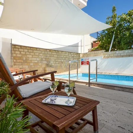 Apartment Seaside With A Swimming Pool Seget Vranjica, Trogir - 4284 *