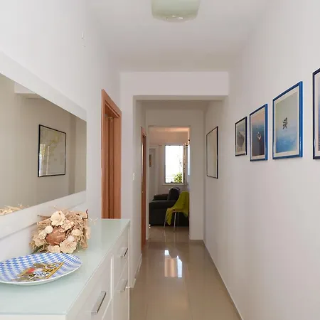 Seaside With A Swimming Pool Seget Vranjica, Trogir - 4284 Apartment