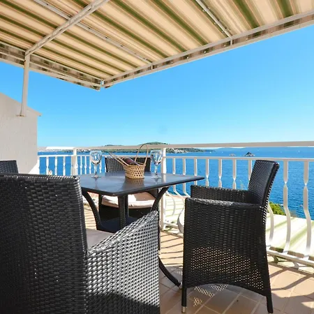 Apartment Seaside With A Swimming Pool Seget Vranjica, Trogir - 4284