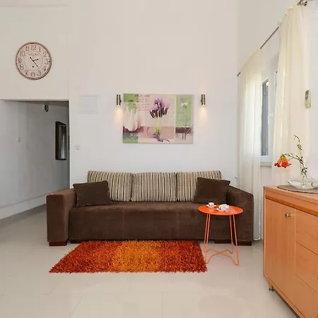 Seaside With A Swimming Pool Seget Vranjica, Trogir - 4284 Apartment *